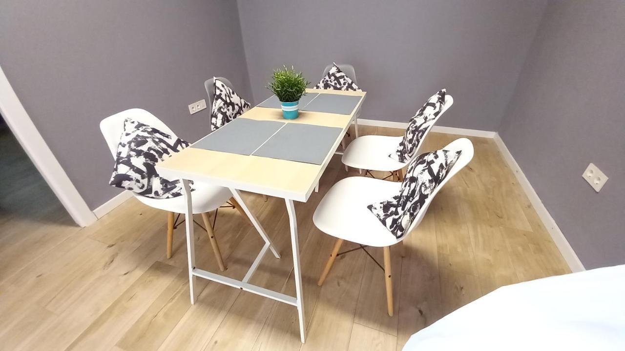 Aps Valdes De Apartamento